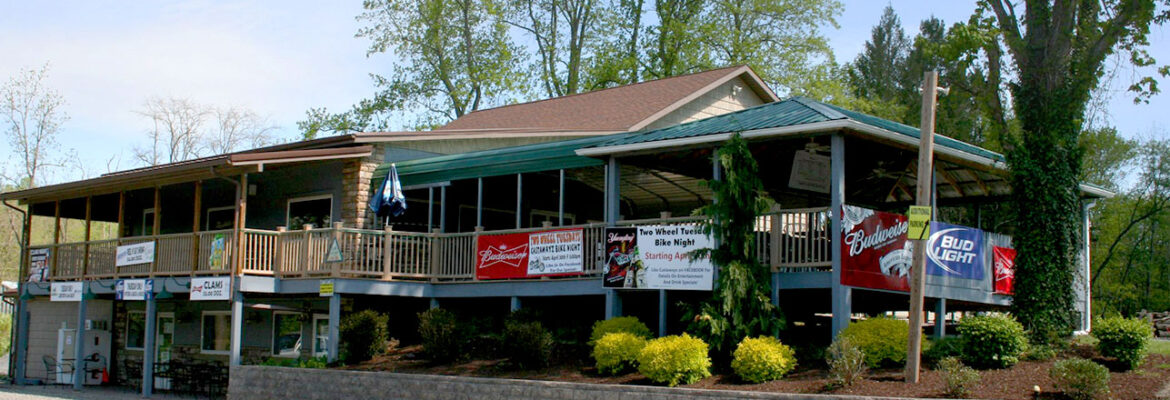 Hoggs Hollow Saloon